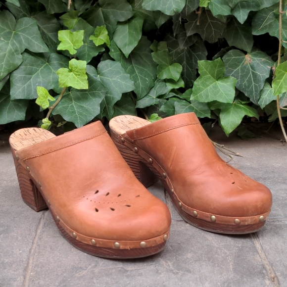 korks by kork ease clogs